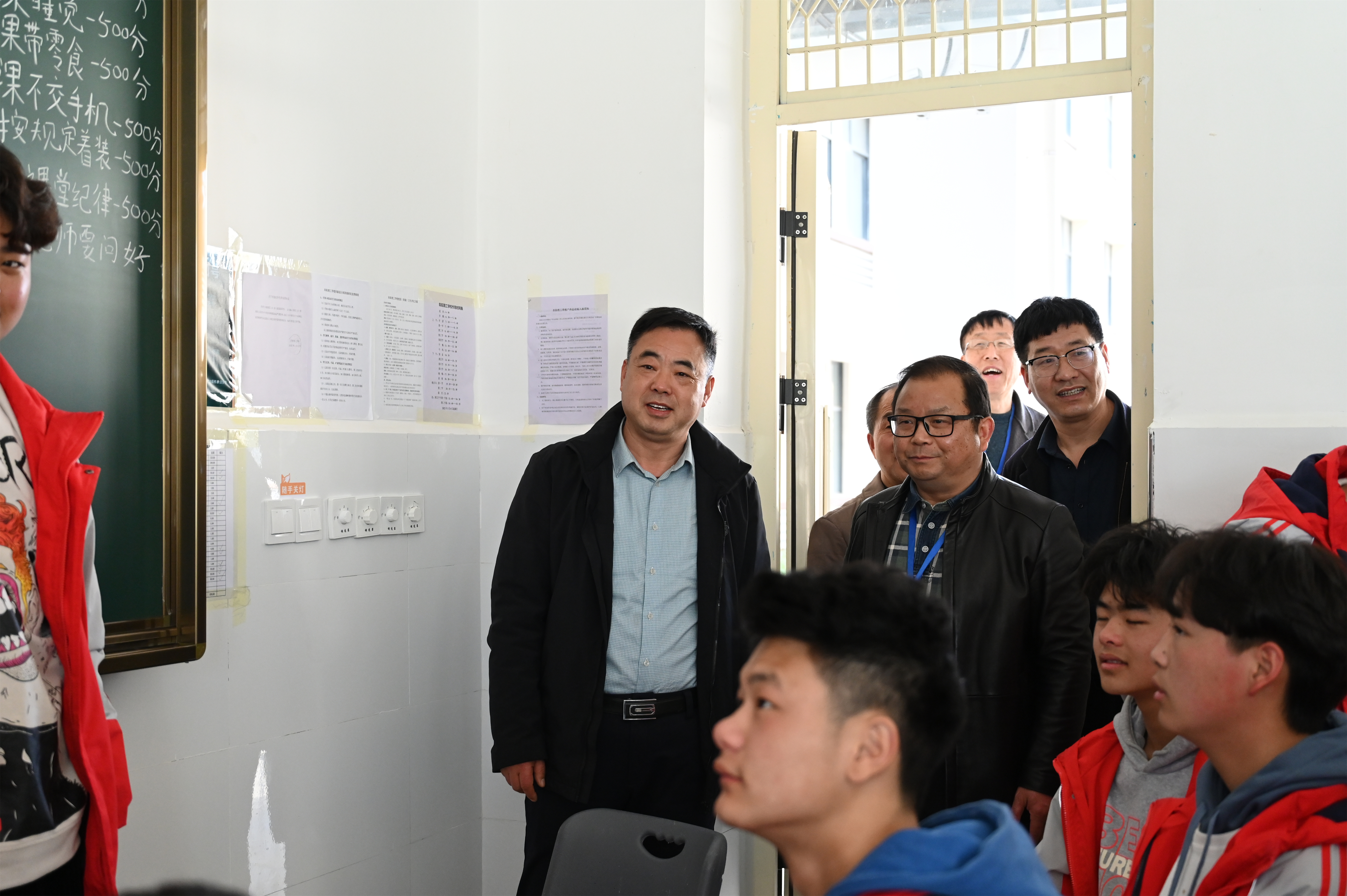 微信图片_20220309155239_副本.jpg
