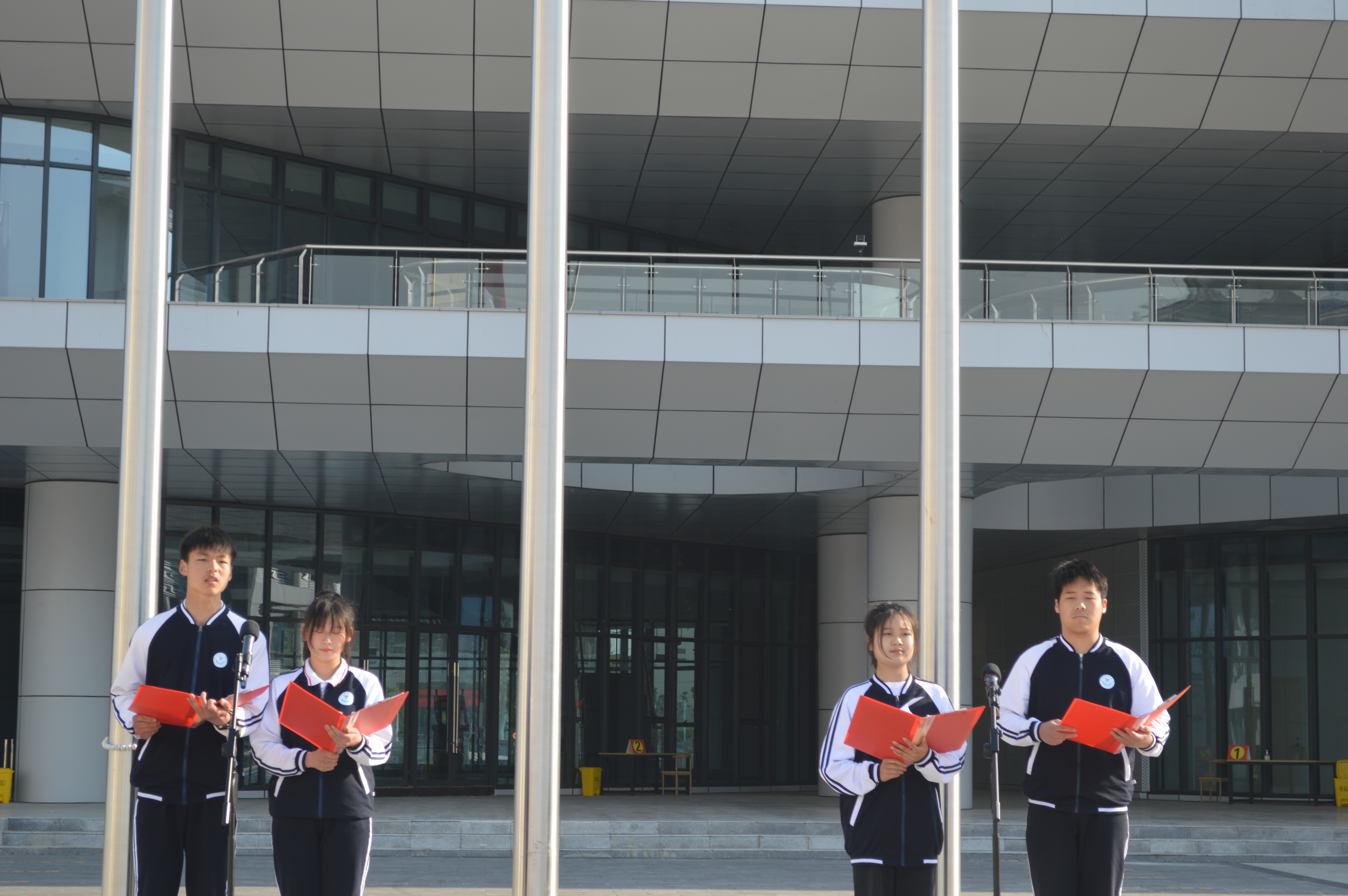 图片2.jpg 图片2.jpg