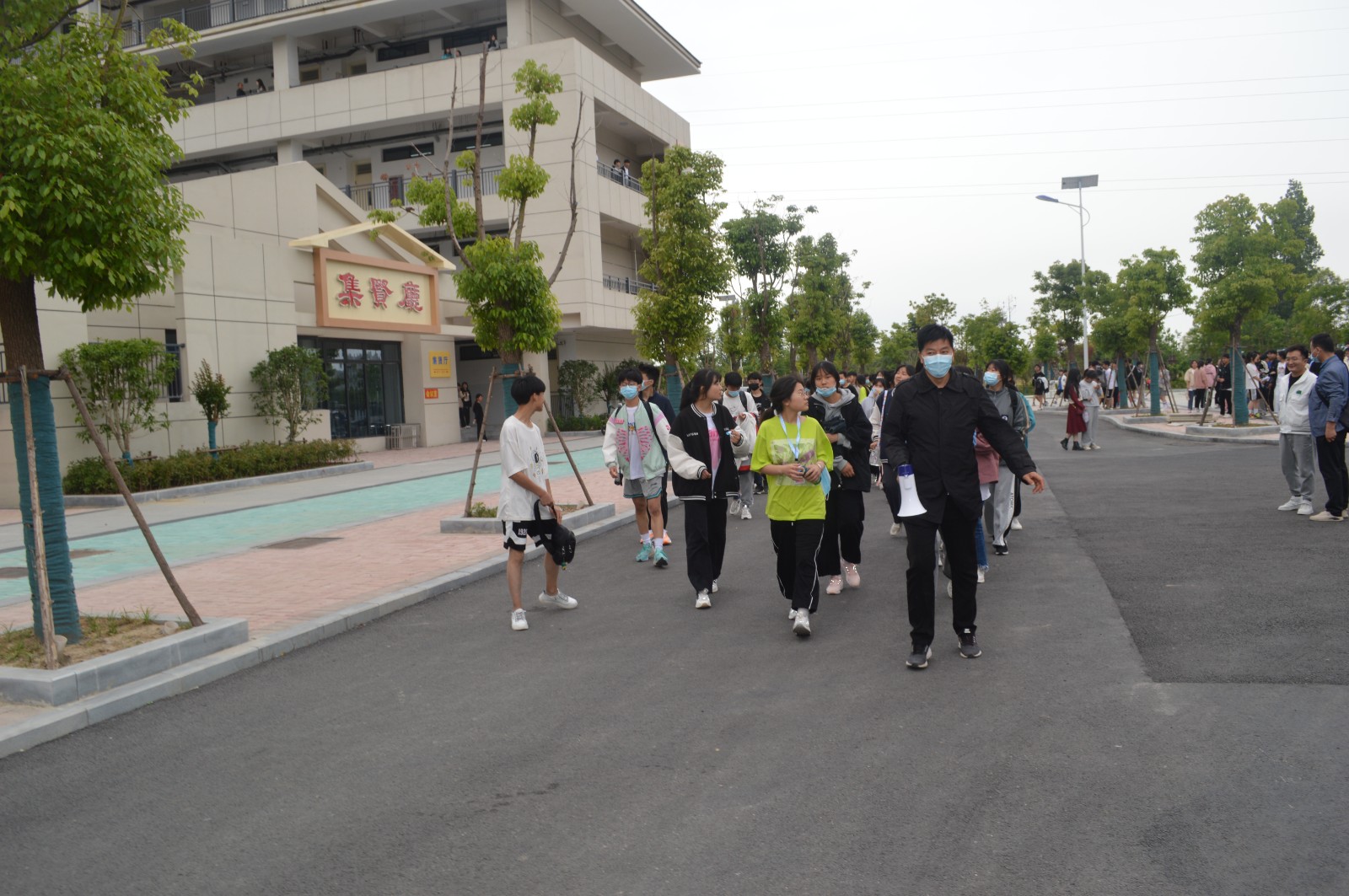 图片4.jpg 图片4.jpg