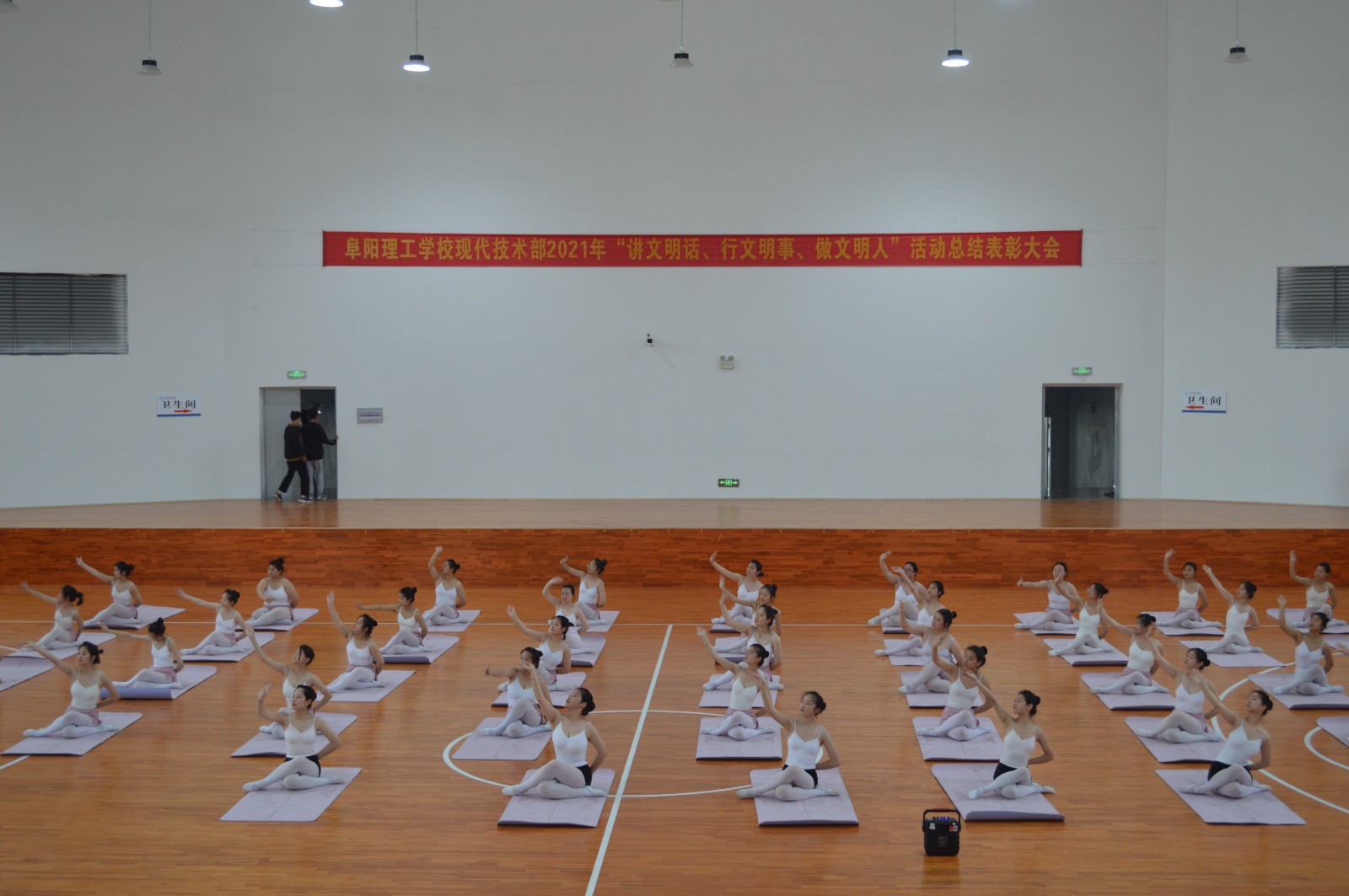 图片2.jpg 图片2.jpg