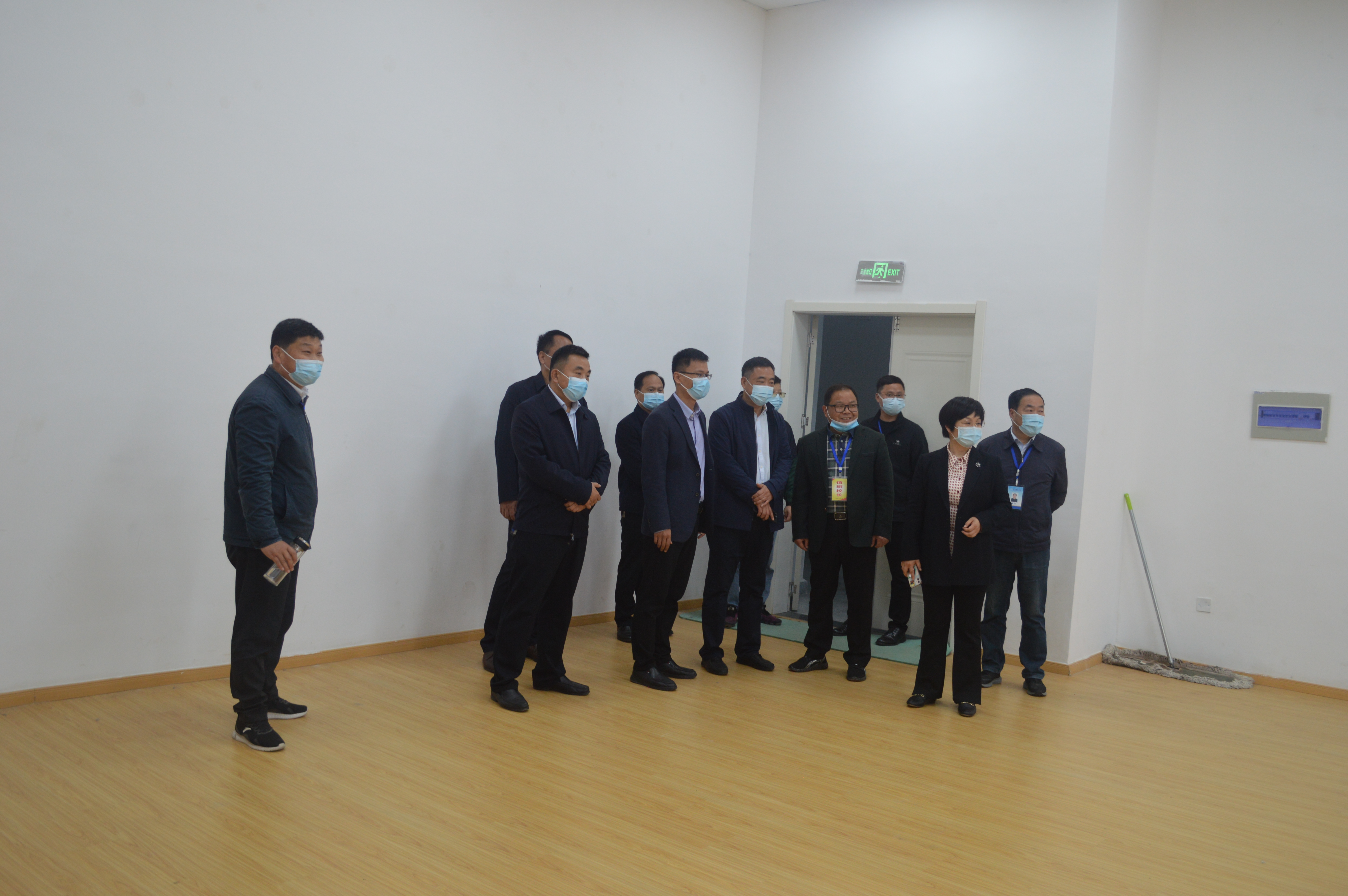 图片3.jpg 图片3.jpg
